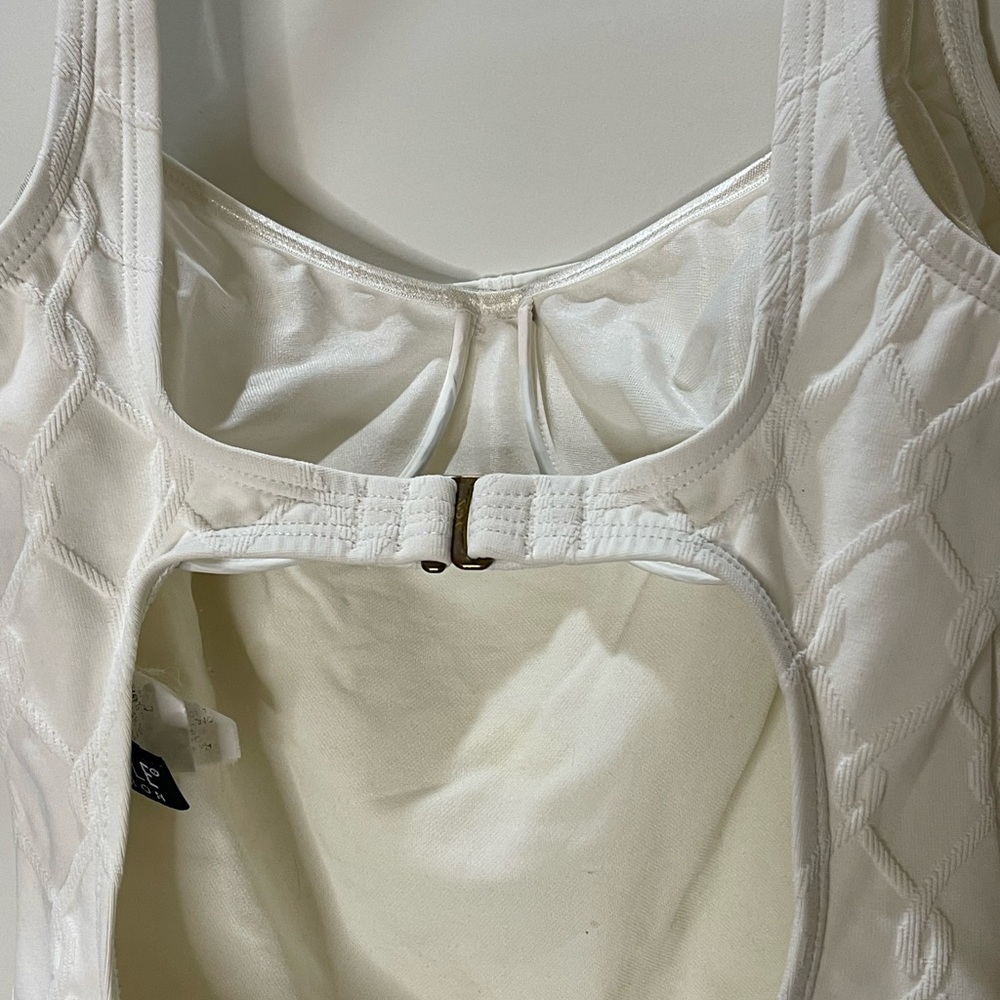 Anne Cole Cream Textured One-Piece Swimsuit - Picture 5 of 9